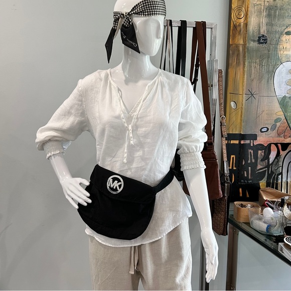 Michael Kors Black Metallic Python Crossbody Mini Bag w/ Bonus Belt Bag - Picture 14 of 16